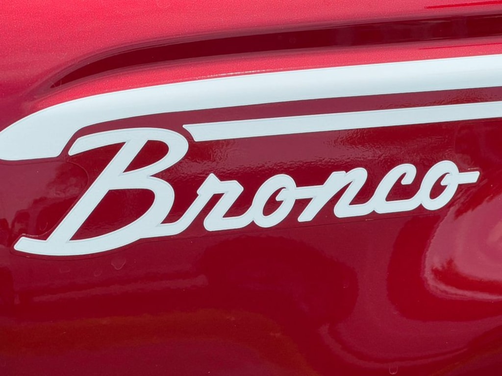 New 2026 Ford Bronco Heritage Edition SUV