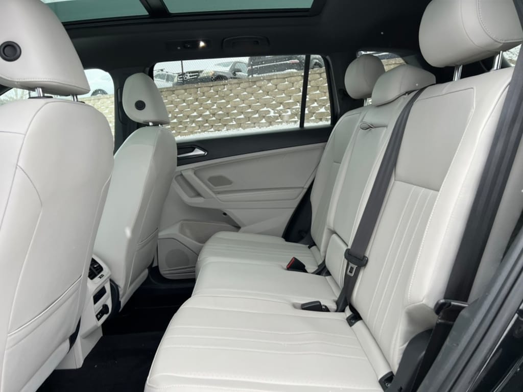 Used 2022 Volkswagen Tiguan 2.0T SE R-Line Black SUV