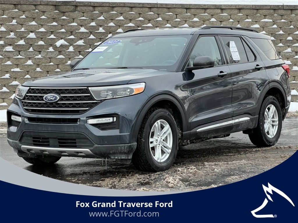 2023 Ford Explorer XLT's photo