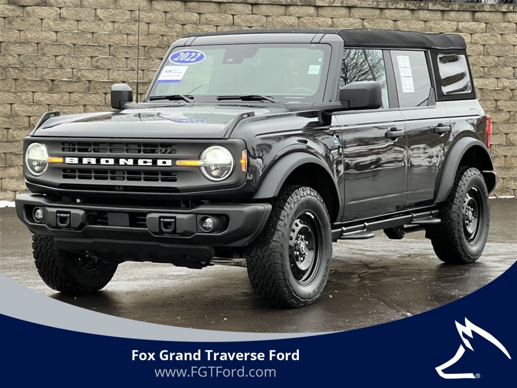 2022 Ford Bronco 4-Door Black Diamond's photo