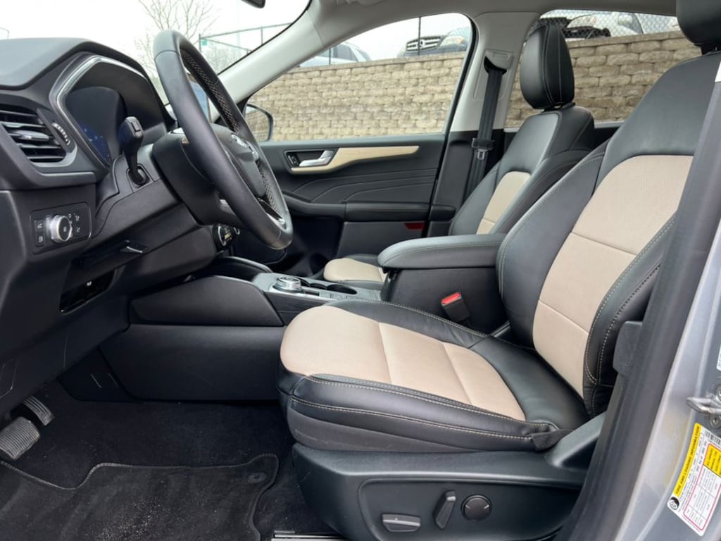 Used 2022 Ford Escape Titanium Hybrid SUV