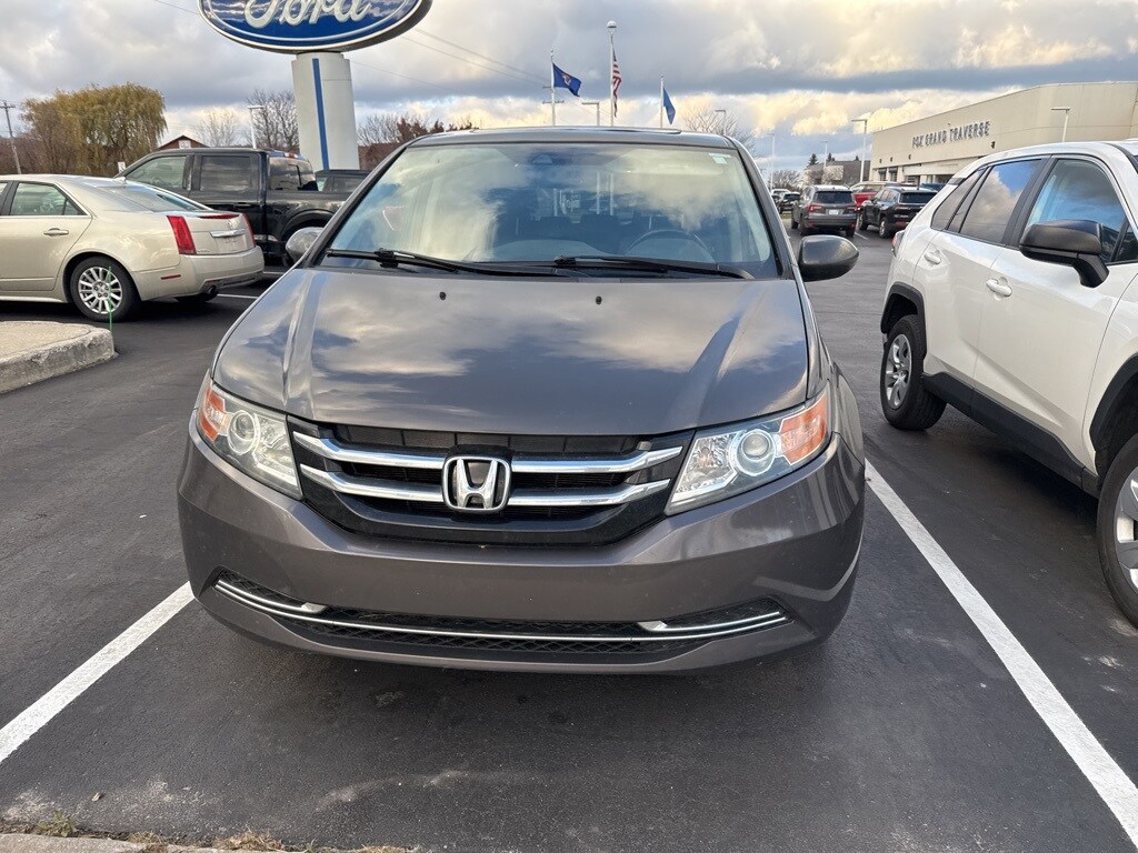 2014 Honda Odyssey EX-L photo 3