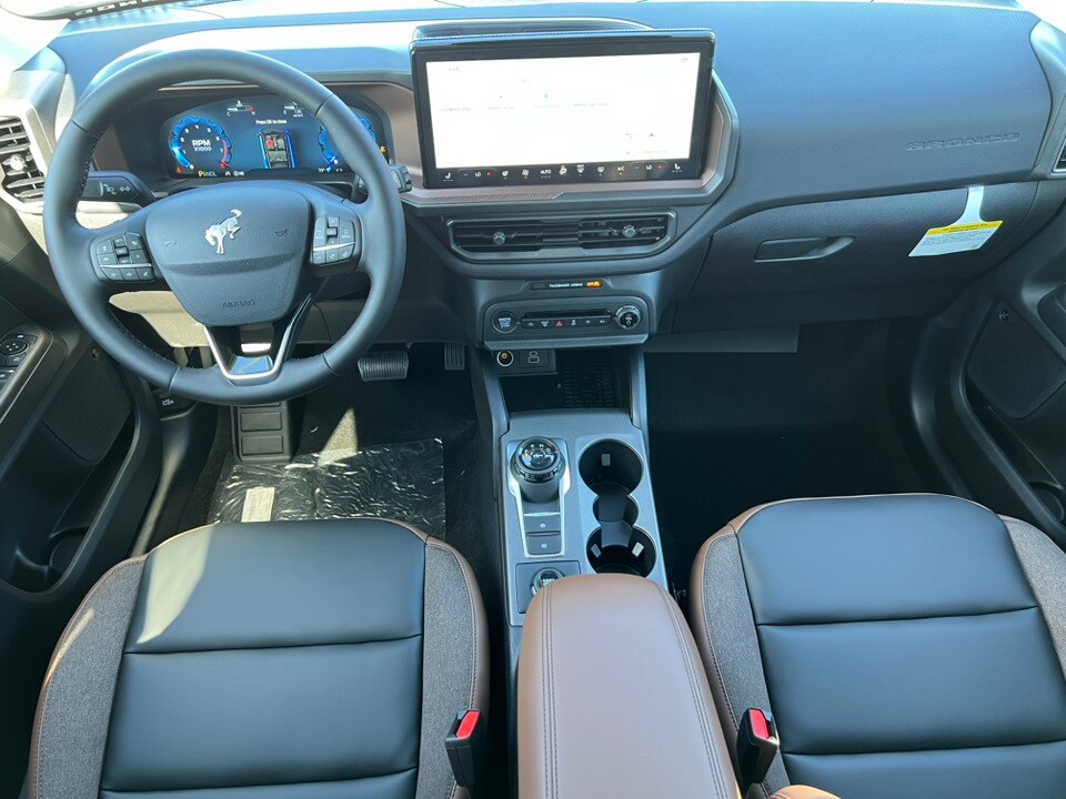 2025 Ford Bronco Sport Outer Banks photo 2