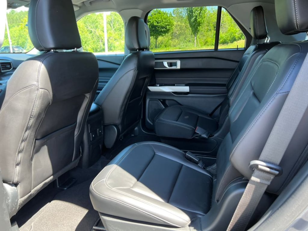 Used 2023 Ford Explorer XLT SUV