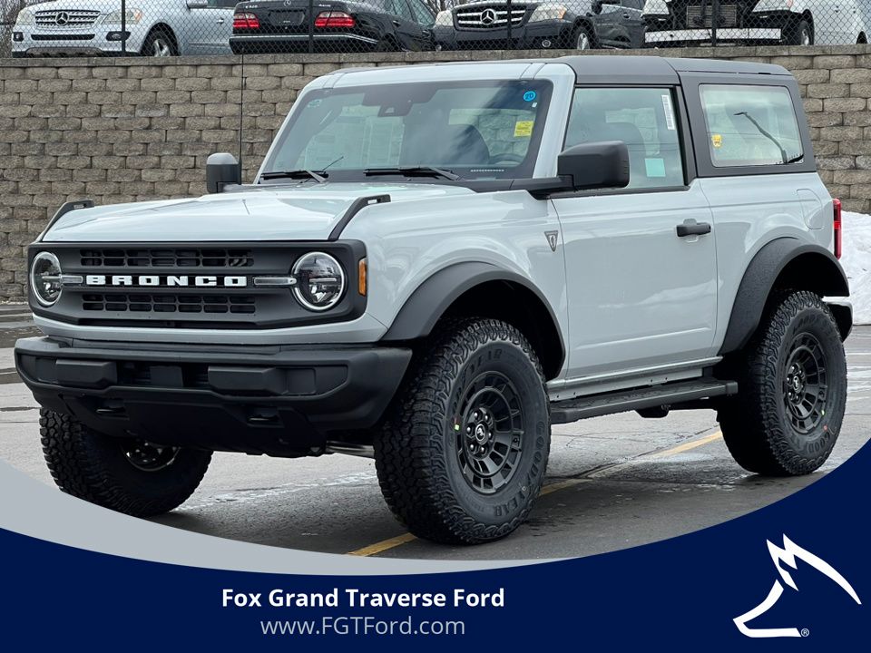 2026 Ford Bronco Base 4x4's photo