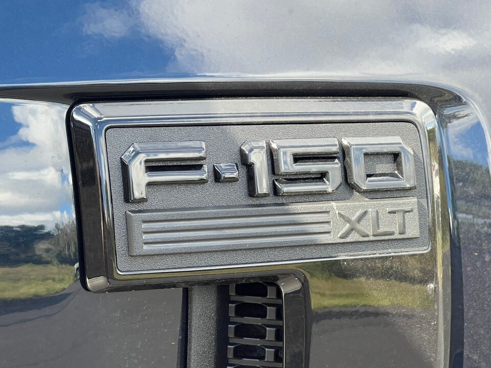 2025 Ford F-150 XLT photo 2
