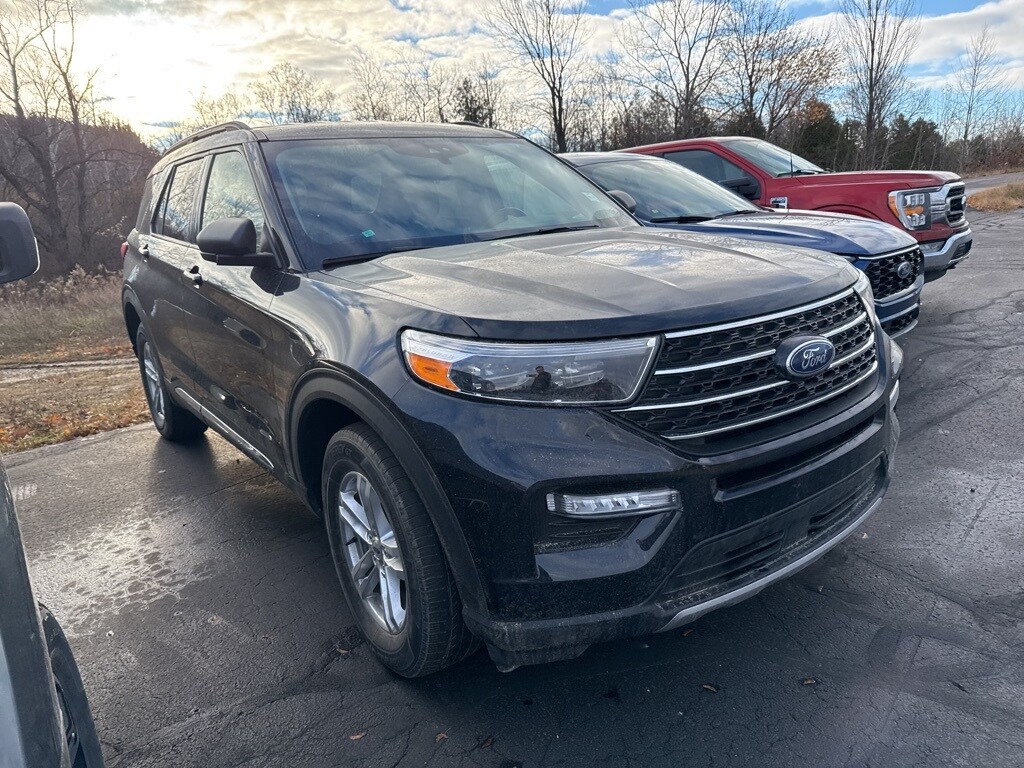 2022 Ford Explorer XLT photo 4