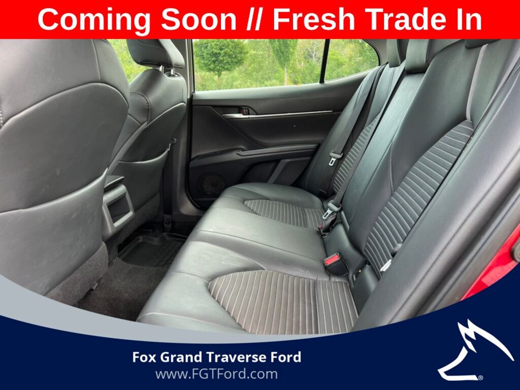 Used 2018 Toyota Camry SE Sedan