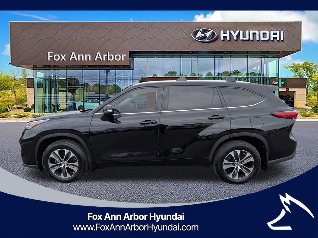 Used 2020 Toyota Highlander XLE SUV