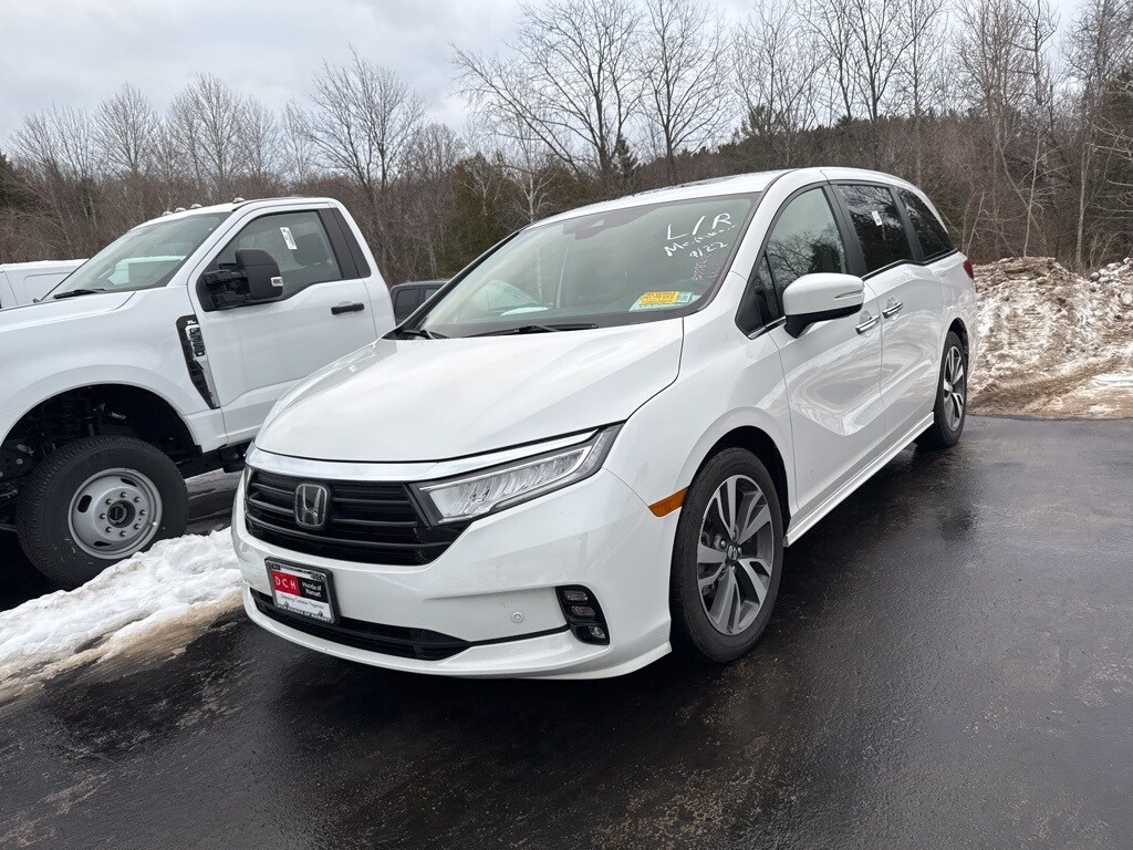 Certified 2023 Honda Odyssey Touring Van
