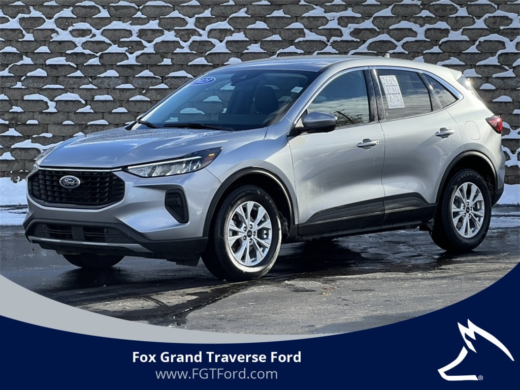 2023 Ford Escape Active's photo