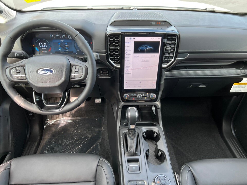 2025 Ford Ranger Lariat photo 2
