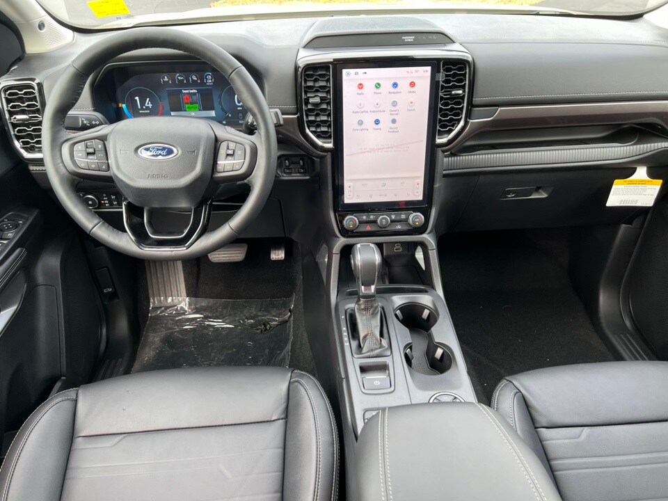 2025 Ford Ranger Lariat photo 3