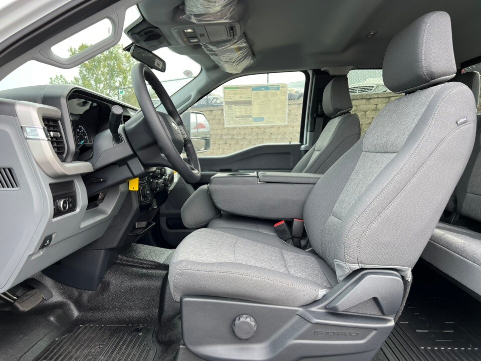 2026 Ford F-250 photo 4