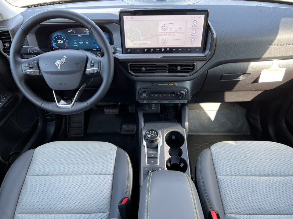 2025 Ford Bronco Sport Badlands photo 2