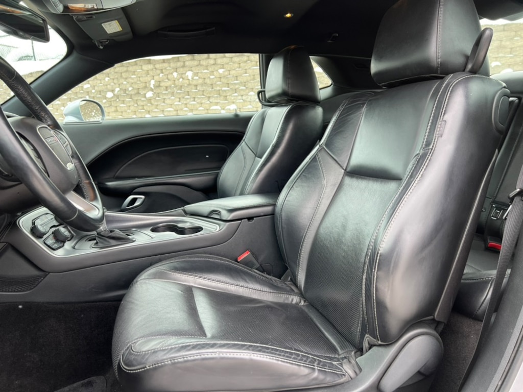 Used 2015 Dodge Challenger R/T Coupe