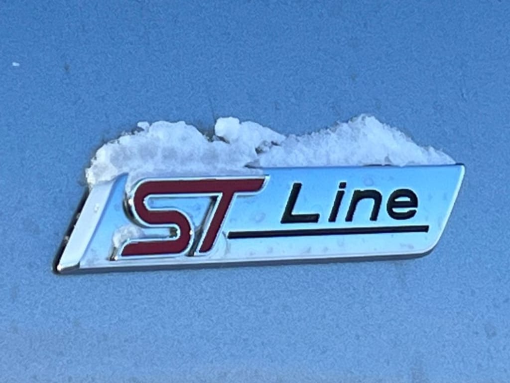 Used 2023 Ford Escape ST-Line Select SUV