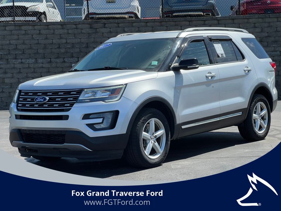 2017 Ford Explorer XLT 4WD's photo