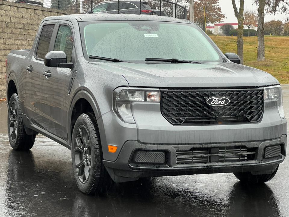 2025 Ford Maverick XLT - Photo 36