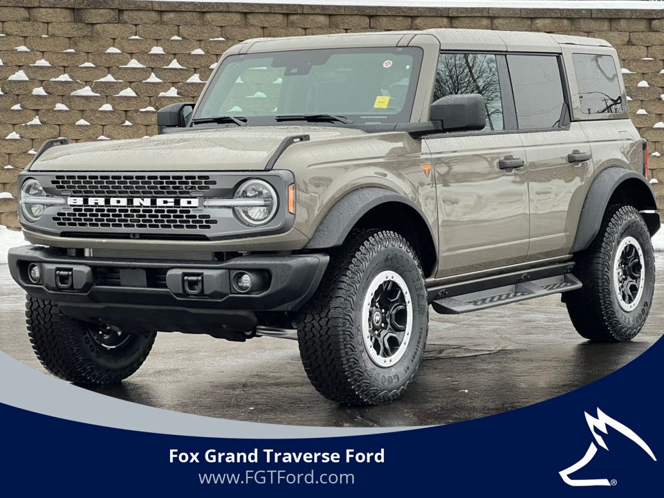 2025 Ford Bronco SUV 