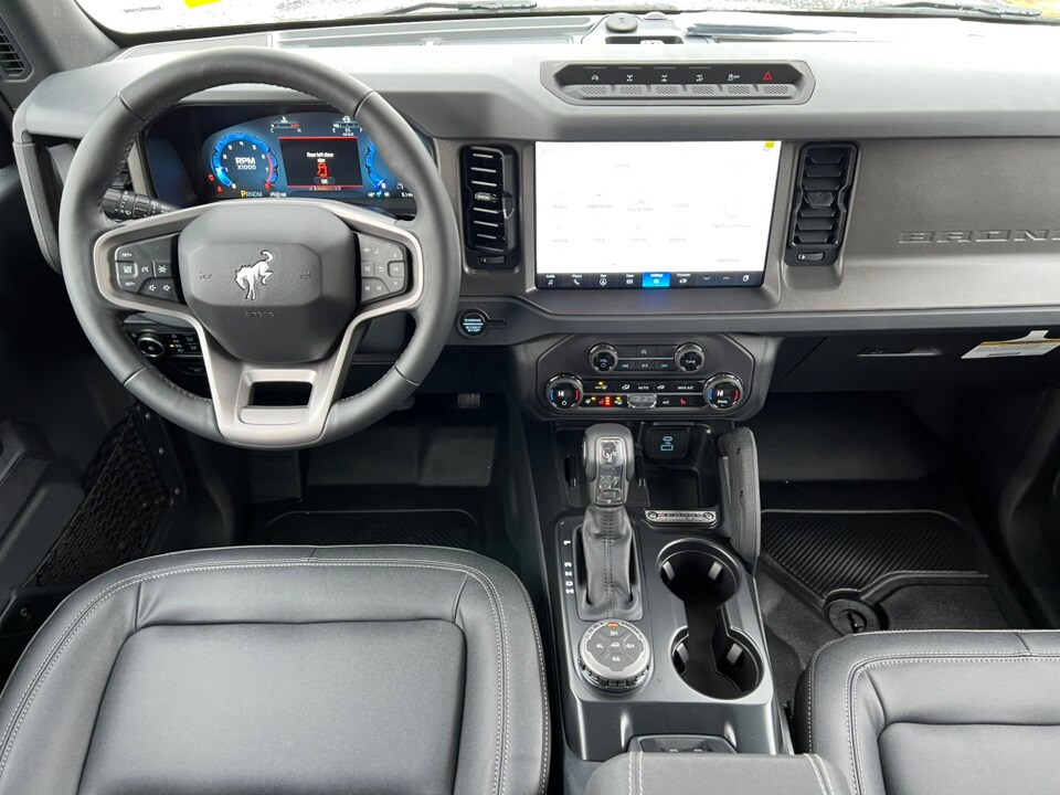 2025 Ford Bronco Badlands photo 3