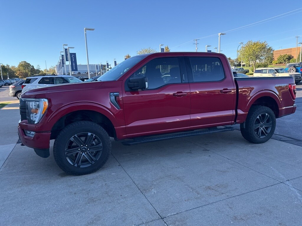 2021 Ford F-150 XLT photo 4