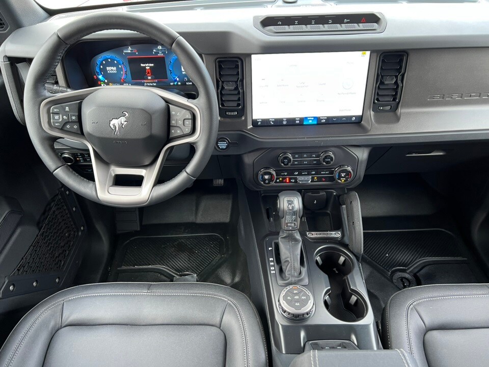 2025 Ford Bronco Badlands photo 3