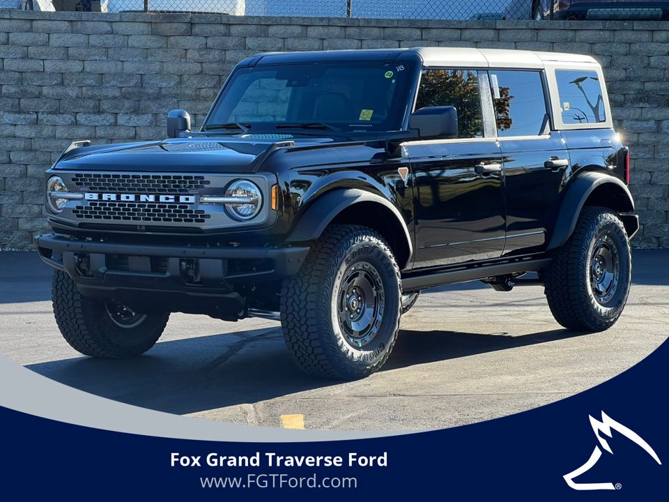2025 Ford Bronco SUV 