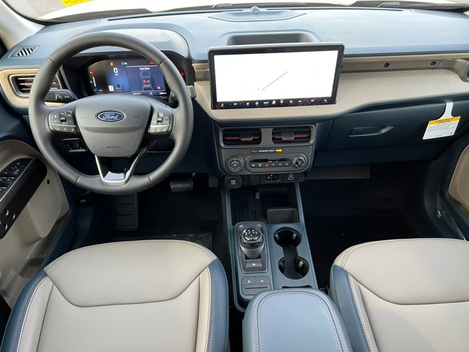 2025 Ford Maverick Lariat photo 3