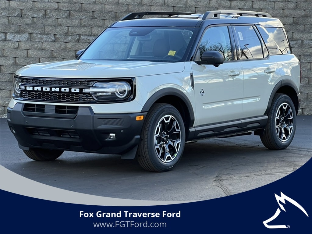 2025 Ford Bronco Sport Outer Banks's photo
