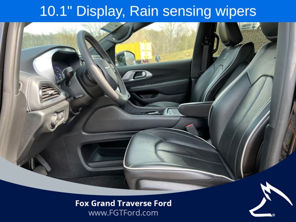 Used 2025 Chrysler Pacifica Limited Van Passenger Van