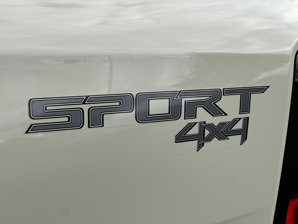 2025 Ford Ranger Lariat photo 2