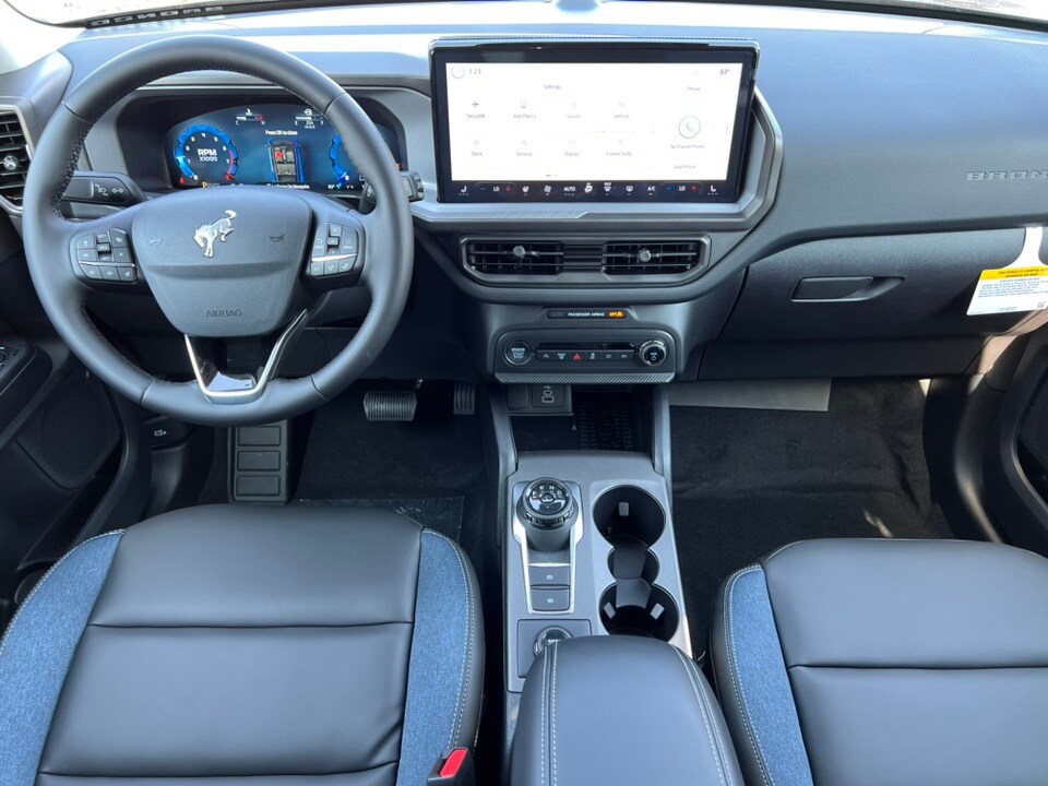 2025 Ford Bronco Sport Outer Banks photo 2