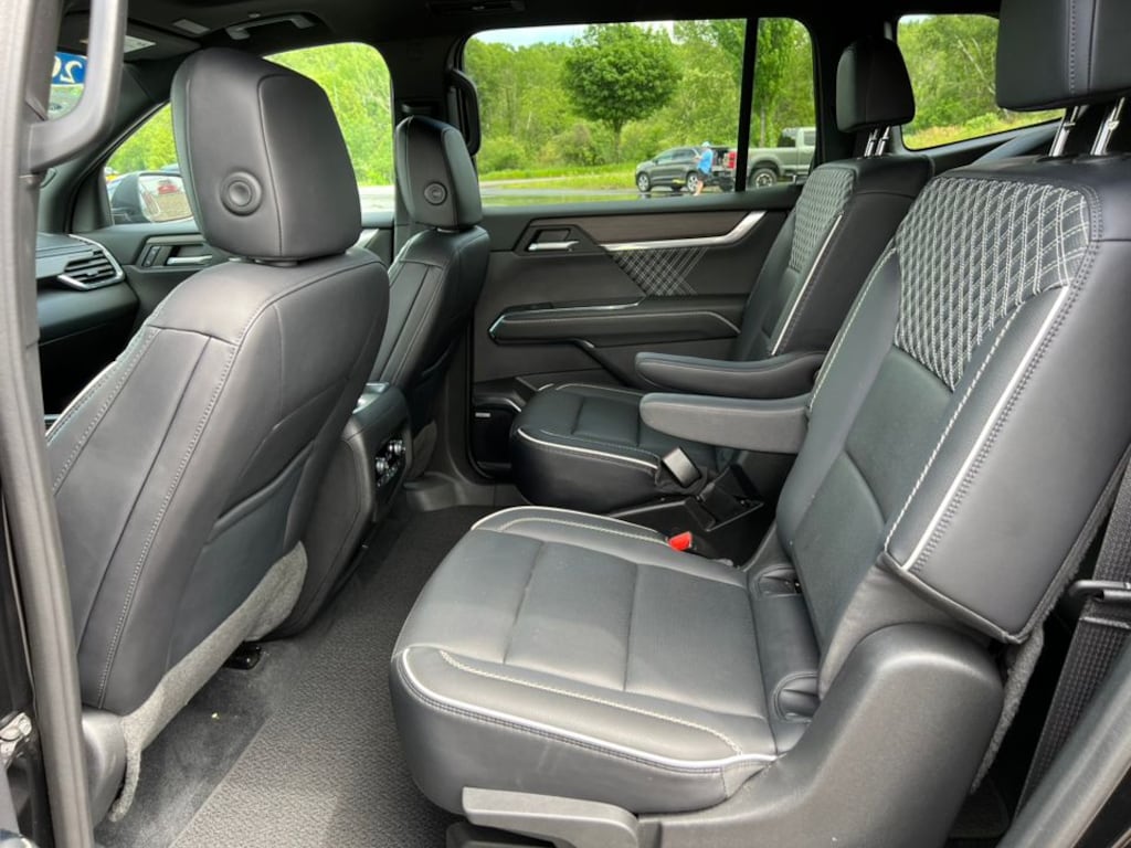 Used 2024 GMC Acadia Denali SUV
