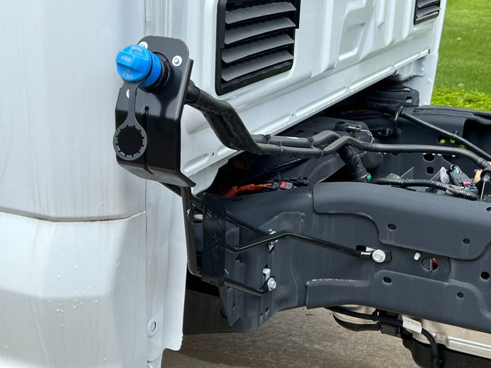 2025 Ford F-450 Super Duty Chassis Cab XL - Photo 10
