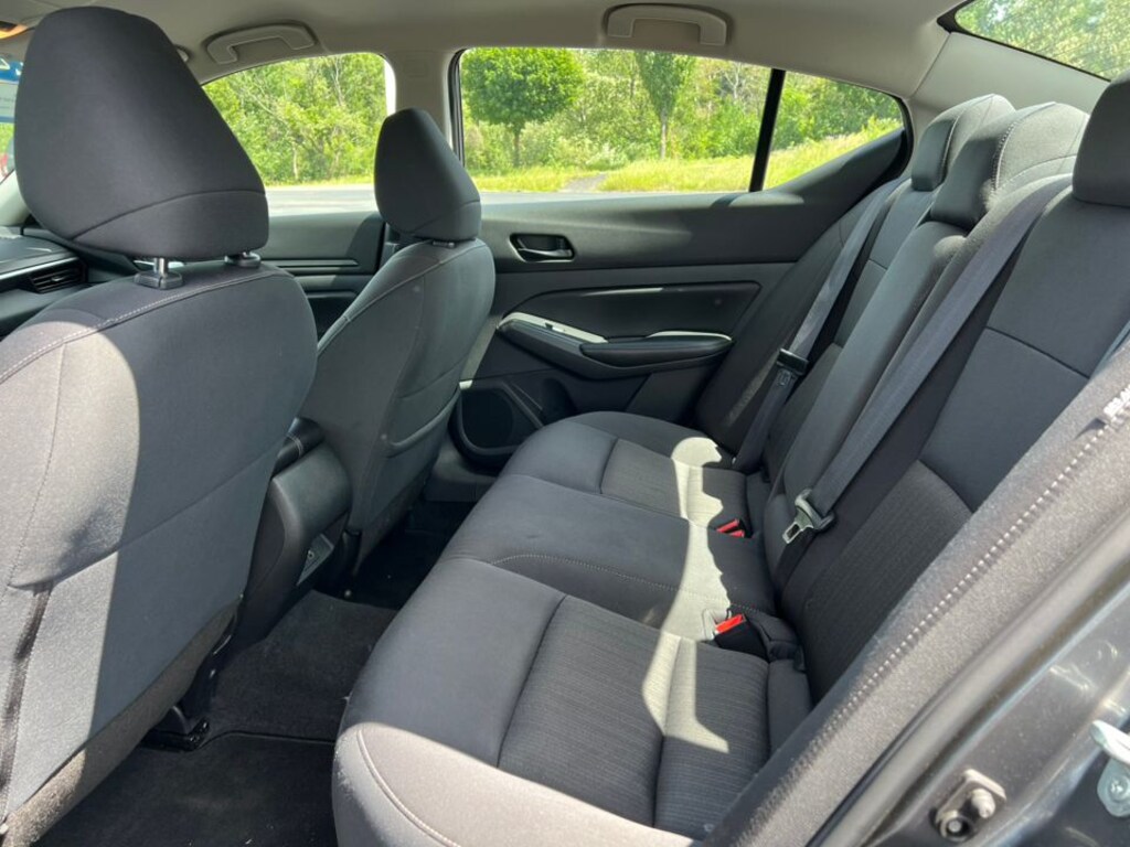 Used 2024 Nissan Altima 2.5 SV Sedan