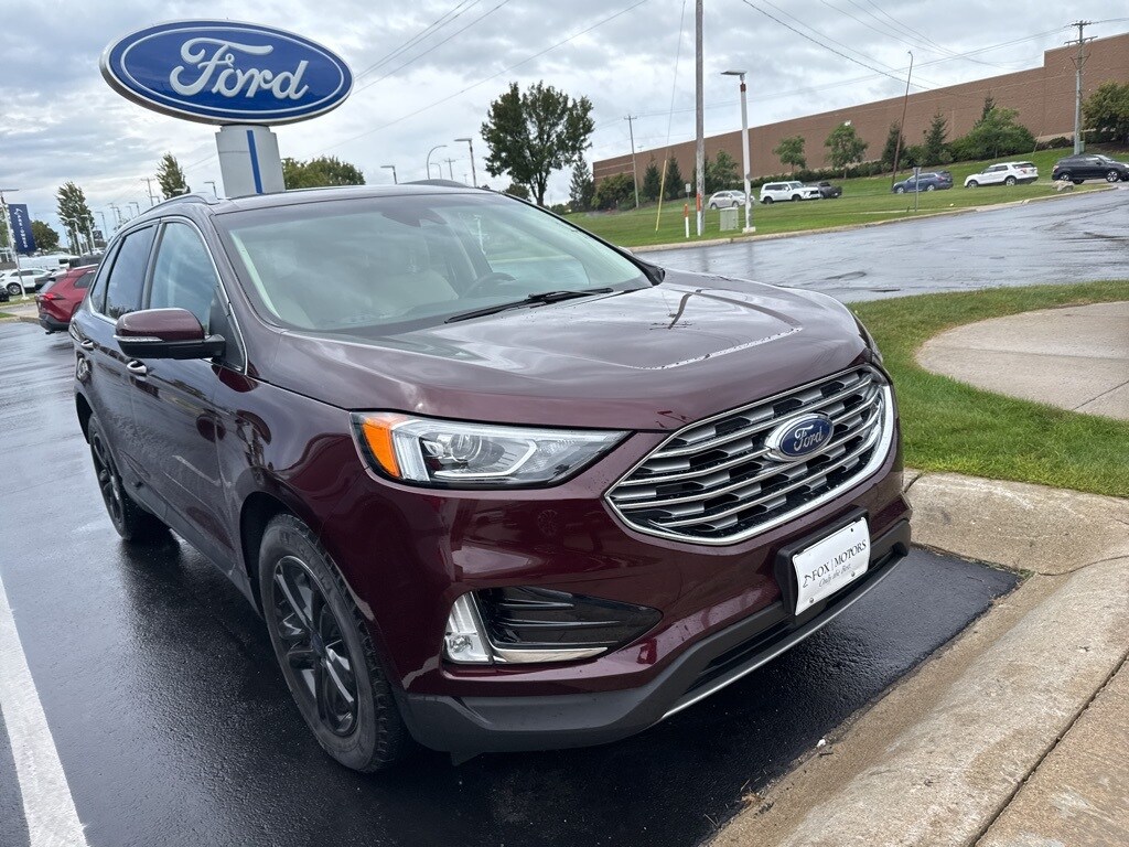 2020 Ford Edge SEL photo 3