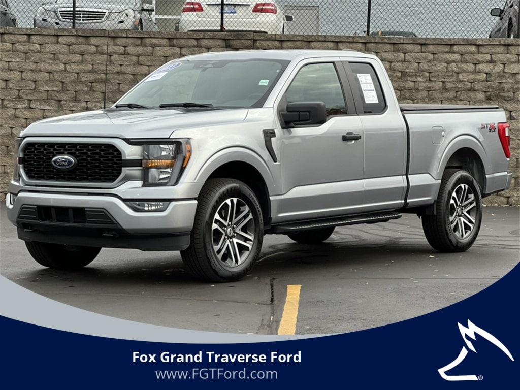 2023 Ford F-150 XL's photo