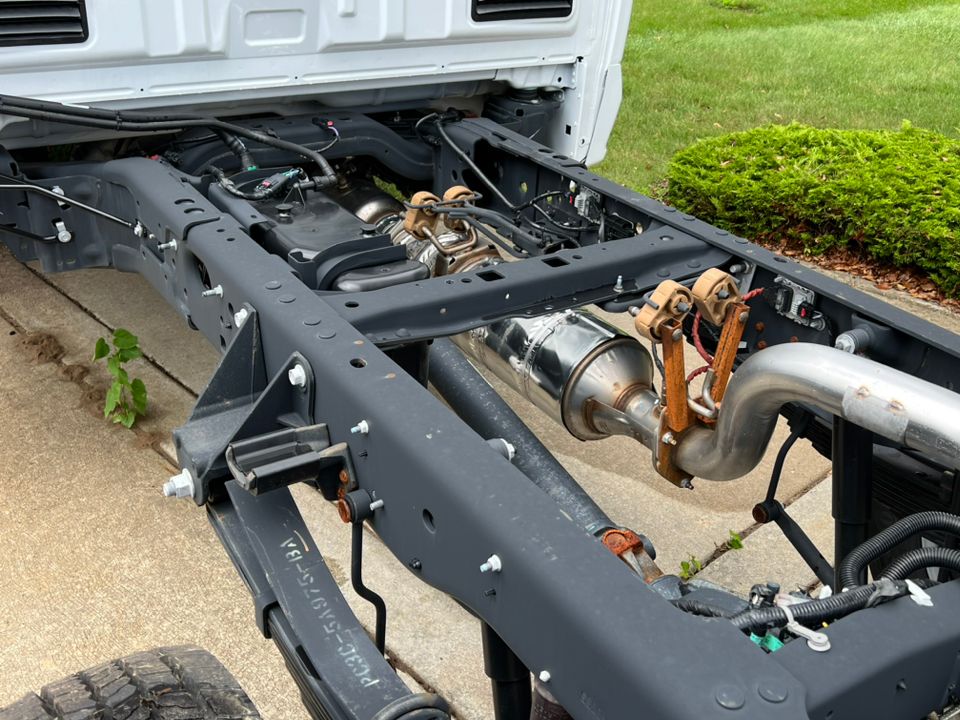 2025 Ford F-450 Super Duty Chassis Cab XL - Photo 7