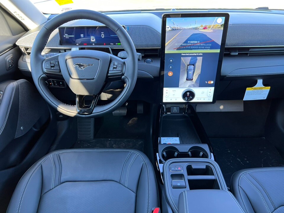 2025 Ford Mustang Mach-E Premium photo 2
