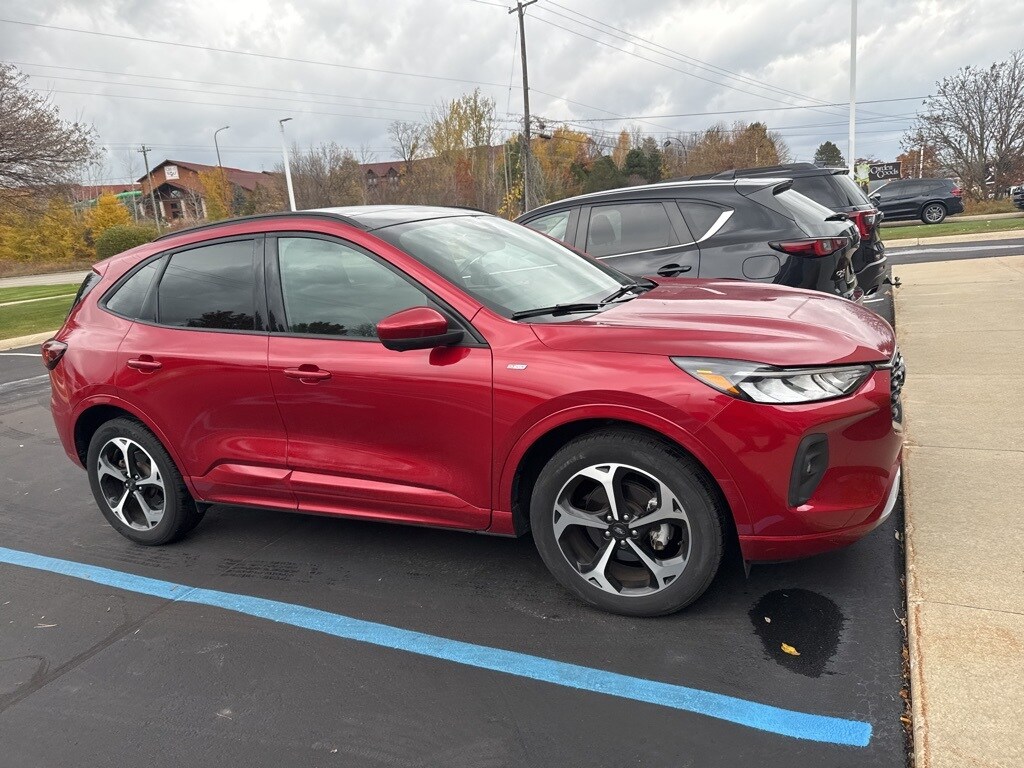 Certified 2023 Ford Escape ST-Line Select SUV