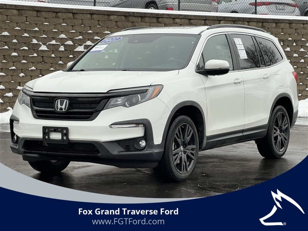 2022 Honda Pilot SE's photo