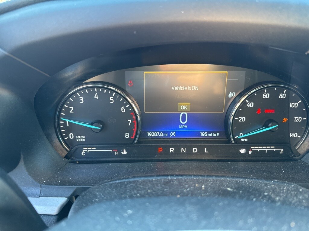 2023 Ford Explorer XLT photo 3