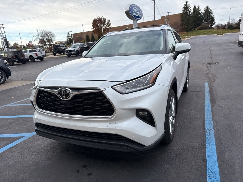 Certified 2023 Toyota Highlander Limited SUV