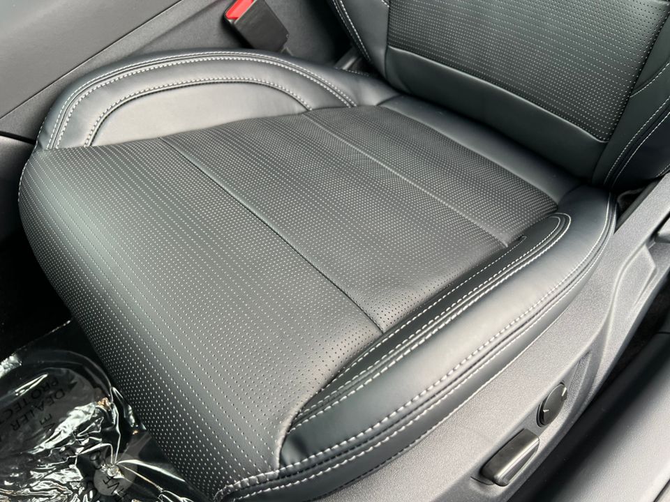 2026 Ford Mustang EcoBoost Premium Convertible - Photo 11