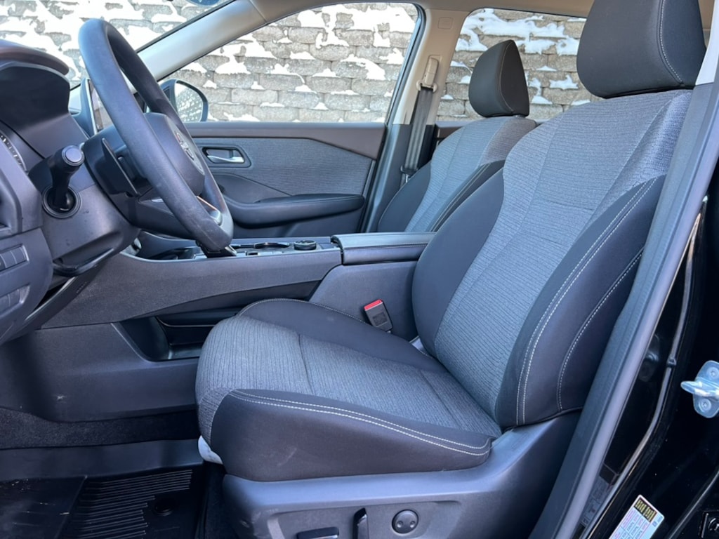 Used 2023 Nissan Rogue SV SUV