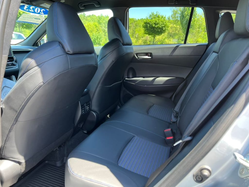 Used 2023 Toyota Corolla Cross Hybrid Hybrid XSE SUV