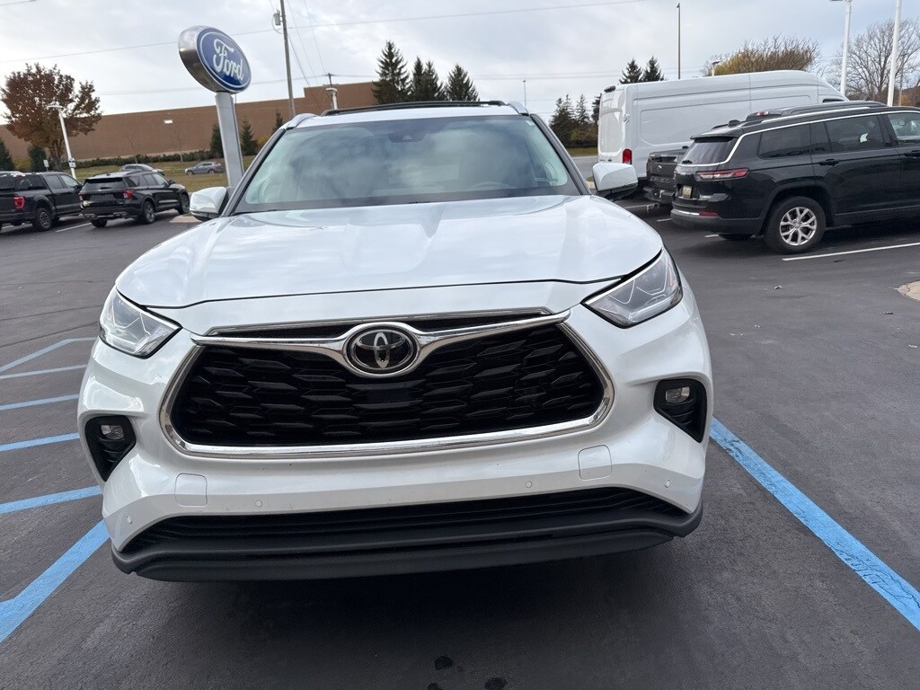 Certified 2023 Toyota Highlander Limited SUV