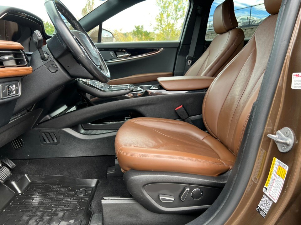 2022 Lincoln Nautilus Reserve photo 2