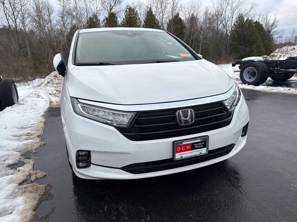 Certified 2023 Honda Odyssey Touring Van